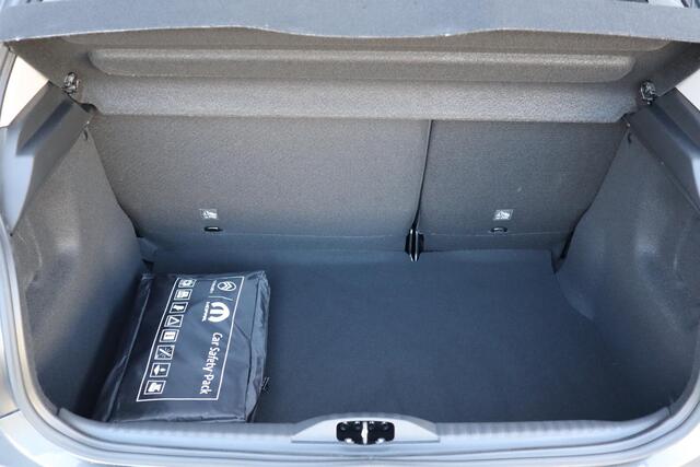 Citroen C3 1.2 PureTech Max | Stoelverwarming | Navigatie | Climate Control | Parkeercamera/-sensoren (achter) | Apple Carplay/Android Auto |