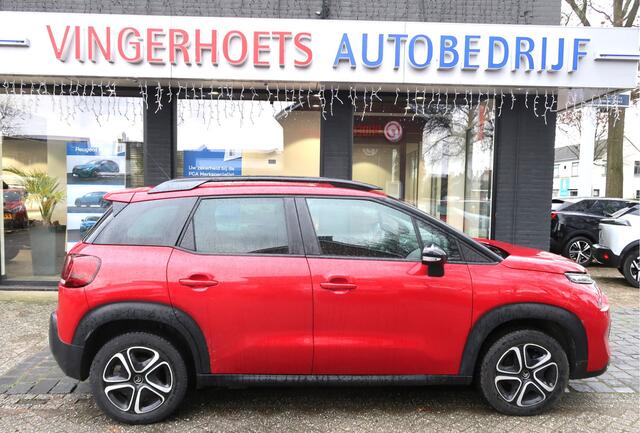 Citroen C3 Aircross 130 Pk Benzine *** AUTOMAAT *** Hoge Zit * Climate & Cruise Control * DAB Radio Ontvangst * Apple Car Play & Android Auto voor Spotify & Navigatie * Achteruitrij Camera * Vingerhoets; Vierde Generatie Eersteklas Service !