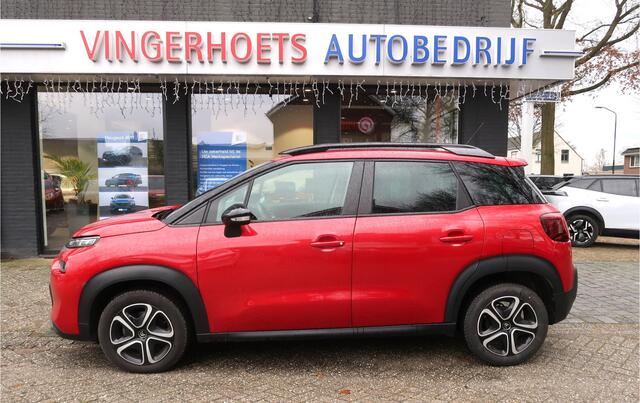 Citroen C3 Aircross 130 Pk Benzine *** AUTOMAAT *** Hoge Zit * Climate & Cruise Control * DAB Radio Ontvangst * Apple Car Play & Android Auto voor Spotify & Navigatie * Achteruitrij Camera * Vingerhoets; Vierde Generatie Eersteklas Service !