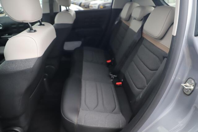 Citroen C3 1.2 PureTech Shine Navigatie Achteruitrijcamera 17 inch LMV Carplay Android Clima Cruise Rijstrooksensor