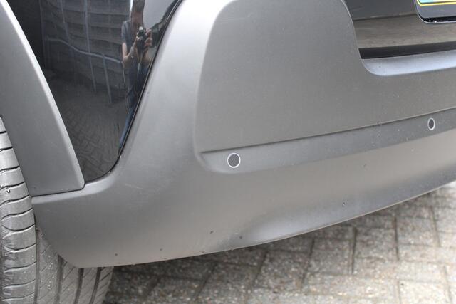 Citroen C3 1.2 PureTech Max 110pk, Automaat, Keyless Entry/Start, Airco, DAB, CruiseControl