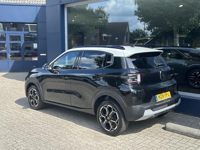 Citroen C3 1.2 Turbo 100pk Max | Nieuwste Model | Navigatie | Parkeer Camera + Sensoren achterzijde | Lichtmetalen Velgen| Hoge zitpositie | LED Verlichting | Contrastkleur Dak | Climate control | Cruise control | DAB+ Radio |