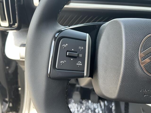 Citroen C3 1.2 Turbo 100pk Max | Nieuwste Model | Navigatie | Parkeer Camera + Sensoren achterzijde | Lichtmetalen Velgen| Hoge zitpositie | LED Verlichting | Contrastkleur Dak | Climate control | Cruise control | DAB+ Radio |