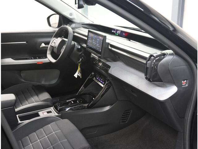 Citroen C3 Ë-C3 Max 113pk 44 kWh | 3 Fase | Navigatie | CruiseControl | Armsteun | ClimateControl | AppleCarPlay/AndroidAuto |