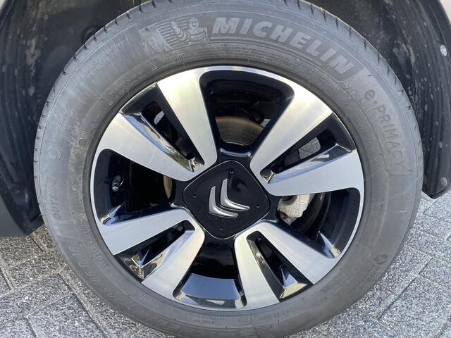 Citroen C3 110pk Max (Keyless Entry - Camera - LED - Automatische Airco - Apple Carplay - Navigatie)