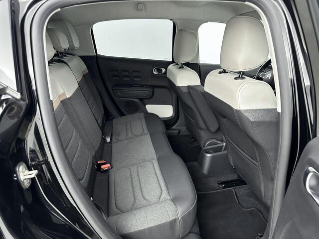 Citroen C3 110PK Feel Edition | 1ste eigenaar | AUTOMAAT | AppleCarplay/AndroidAuto | Armsteun | Camera | Cruise Control | Climate Control | StoelVerwarming | Navigatie | Isofix | Privacy Glass | Two-Tone |