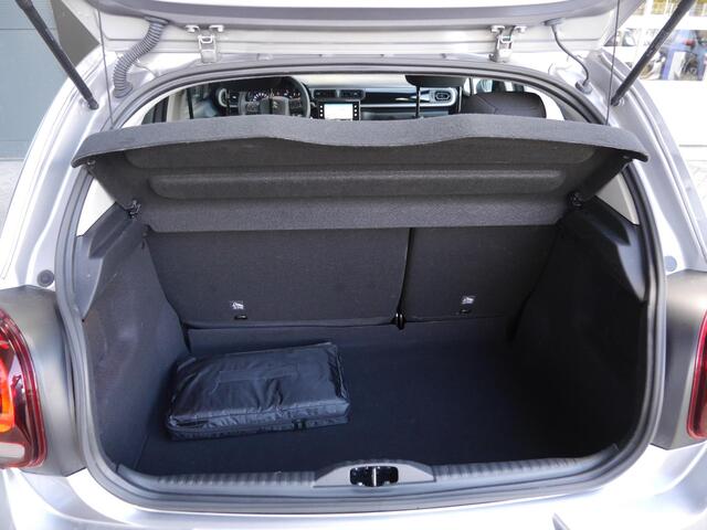 Citroen C3 1.2 PureTech Plus | Lage km.stand | Climate control | Cruise control | Navigatie | Parkeersensoren achter | Led | Regensensor