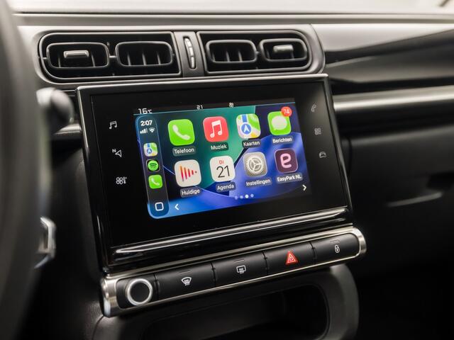 Citroen C3 1.2 PureTech S&S Sport (APPLE CARPLAY, GROOT NAVI, TREKHAAK, GETINT GLAS, SPORTSTOELEN, LM VELGEN, PARKEERSENSOREN, LANE ASSIST, DAB+, NIEUWE APK, NIEUWSTAAT)