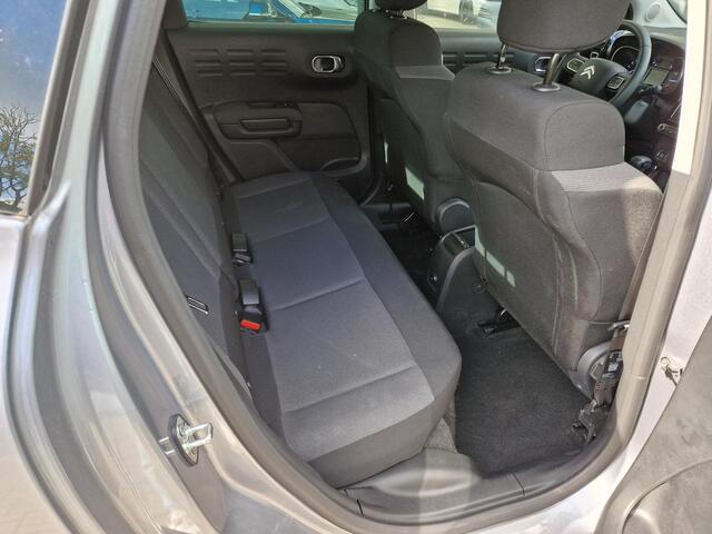 Citroen C3 Aircross 1.2T 110pk MAX | Climate Control | Cruise Control | Navigatie | Achteruitrij Camera | Parkeer Sensoren Voor & Achter |