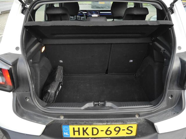 Citroen C3 1.2 Turbo 100pk Plus | Cruise control | Airco | Parkeersensoren achter | Regensensor | Elektrische ramen voor | Led koplampen | Apple carplay/Android auto