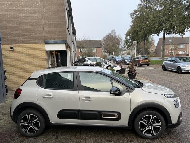 Citroen C3 1.2 PureTech C-Series / Airco clima/ Navigatie/ Cruise/ Apple carplay/ LED