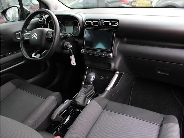 Citroen C3 Aircross 1.2 PureTech Shine Automaat | Navi / Climate / Cruise