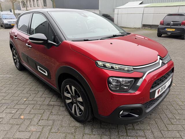 Citroen C3 82pk Max (Camera - Keyless Entry - LED - Automatische Airco - Navigatie - Apple Carplay - Parkeersensoren)