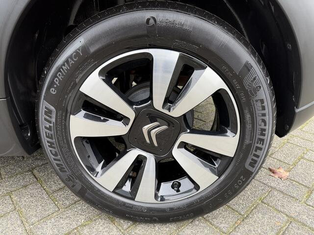Citroen C3 82pk Max (Camera - Keyless Entry - LED - Automatische Airco - Navigatie - Apple Carplay - Parkeersensoren)