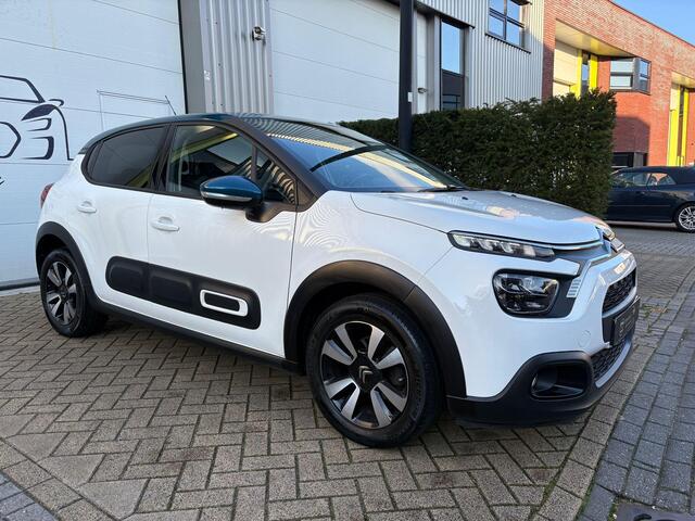 Citroen C3 1.2 PureTech Shine Bi-Tone Blue Edition Stoelverwarming Led Navigatie-Carplay Cruise-Control Distributie vervangen