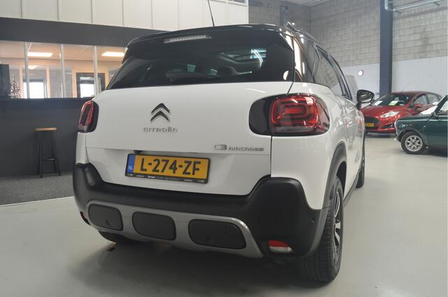 Citroen C3 Aircross 1.2 PureTech S&S Shine // PANO // NAVI // CAMERA // STOELVERWARMING // CARPLAY // CLIMA //