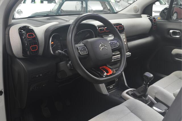 Citroen C3 Aircross 1.2 PureTech S&S Shine // PANO // NAVI // CAMERA // STOELVERWARMING // CARPLAY // CLIMA //