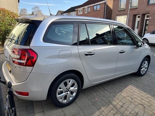Citroen C4 1.2 PURET. BUSINESS 7 personen