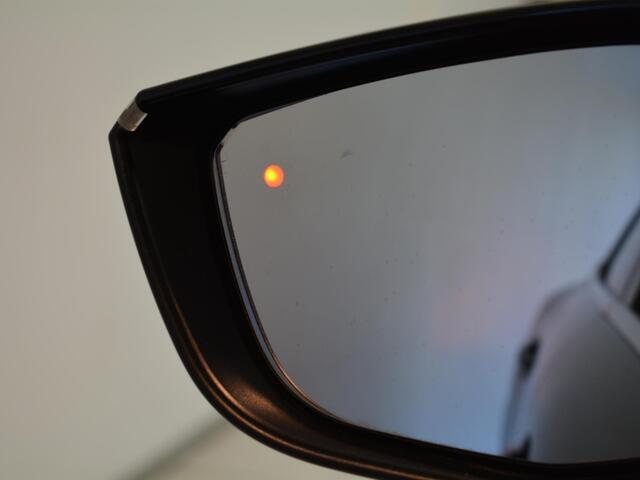 Citroen C4 1.2 Turbo 130pk Automaat Shine | Panoramadak | Hifi installatie |