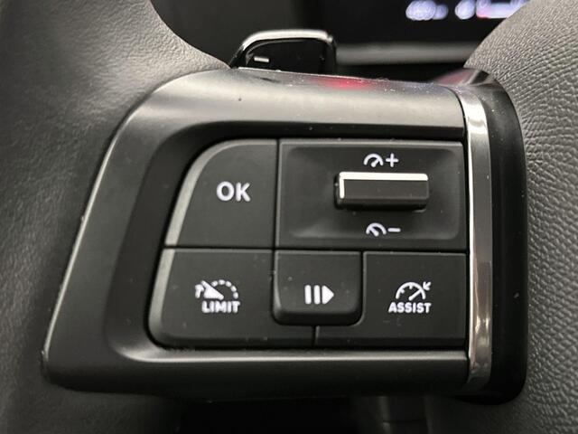 Citroen C4 SUV Feel 130PK Automaat | Navigatie | Achteruitrijcamera | Parkeersensoren Achter | Full-LED Koplampen | Adaptief Demping Systeem | Lederen Stuurwiel en Versnellingspook | Climate Control | Cruise Control | Apple Carplay/Android Auto |