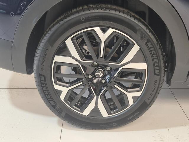 Citroen C4 1.2 Hybrid 145pk Business Automaat | Navigatie | Achteruitrijcamera | Stoelverwarming | Keyless Entry | Apple Carplay/Android Auto (Draadloos) |