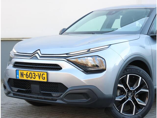 Citroen C4 1.2 100PK Live | AppleCarplay/Android Auto | Licht metalen velgen | Airco | Cruise Control | Isofix | LED Verlichting |