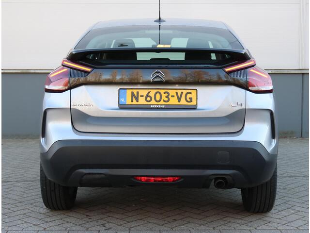 Citroen C4 1.2 100PK Live | AppleCarplay/Android Auto | Licht metalen velgen | Airco | Cruise Control | Isofix | LED Verlichting |