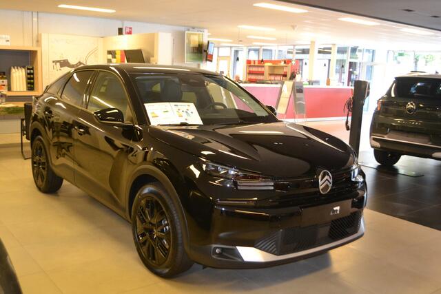 Citroen C4 1.2 Hybrid 145pk Collection I NAVIGATIE I ACHTERUITRIJCAMERA I KEYLESS ENTRY I ZWARTE L.M. VELGEN I LUXE STOFFEN COMFORT BEKLEDING I ACTIE RIJKLAAR ¤ 32.950,- I NIEUWE AUTO MET 2 KM I IN DE KLEUR PERLA NERA BLACK METALLIC I