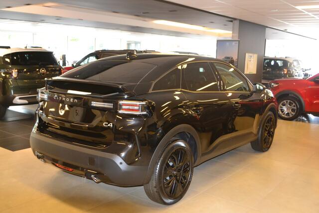 Citroen C4 1.2 Hybrid 145pk Collection I NAVIGATIE I ACHTERUITRIJCAMERA I KEYLESS ENTRY I ZWARTE L.M. VELGEN I LUXE STOFFEN COMFORT BEKLEDING I ACTIE RIJKLAAR ¤ 32.950,- I NIEUWE AUTO MET 2 KM I IN DE KLEUR PERLA NERA BLACK METALLIC I