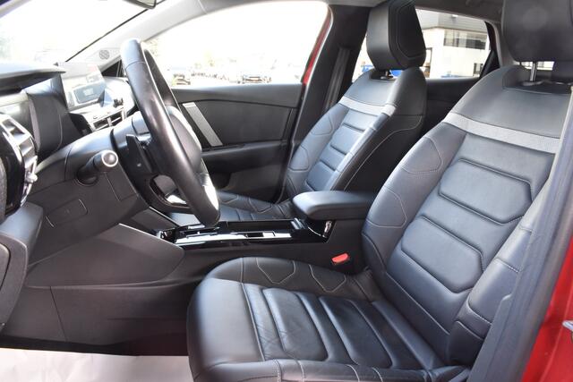 Citroen C4 Puretech 130 EAT8 Shine | Leder | Panorama dak | Airco | Navi | ** Zeer compleet |