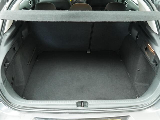 Citroen C4 1.2 PureTech Live - Airconditioning - Trekhaak - Cruise Control