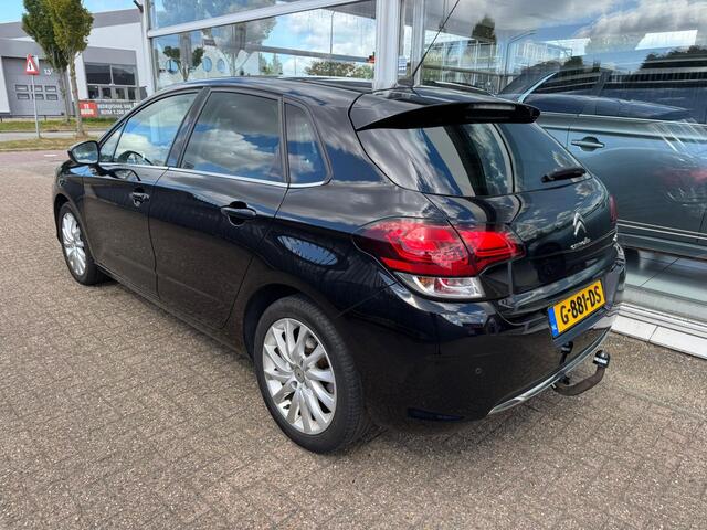 Citroen C4 1.2 PureTech Feel Edition | 3e eigenaar | Distributie reeds vervangen | Panoramadak | Navigatie | Trekhaak | Airco | Elektrische ramen | APK tot 03-03-2026 |