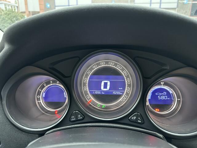 Citroen C4 1.2 PureTech 130pk Business All-in Prijs Panoramadak/Navi/Cruise/Airco/Parkeersensoren v+a Eurorepar