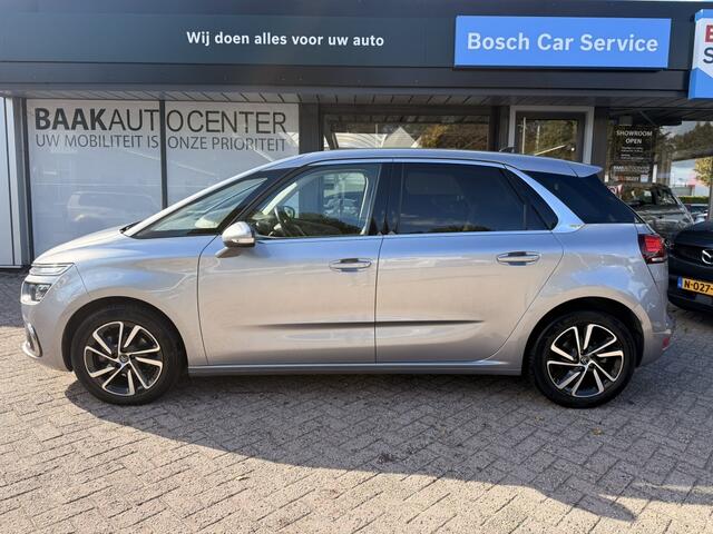 Citroen C4 SpaceTourer 1.2 PureTech Shine | Carplay | Trekhaak | Camera