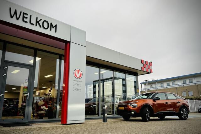 Citroen C4 1.2 Feel 130PK / CAMERA / APPLE + ANDROID / STOELVERWARMING