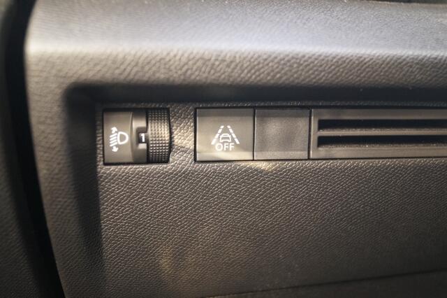 Citroen C4 1.2 Puretech Feel -CARPLAY-TREHKAAK-