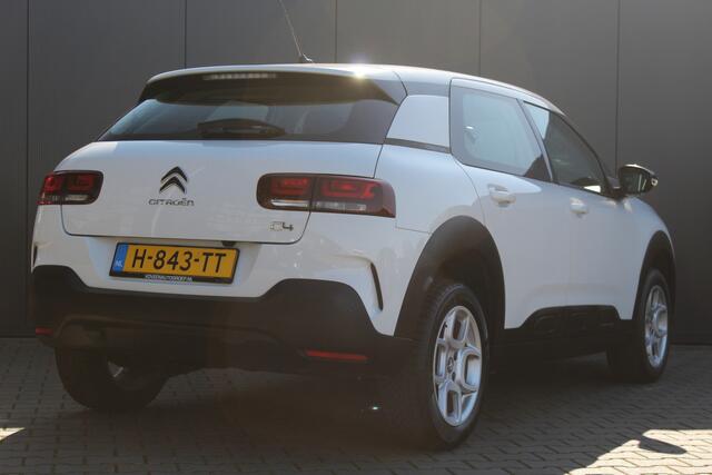 Citroen C4 CACTUS 1.2 PureTech Feel | incl. 12 maanden garantie | Stoelverwarming | Achteruitrijcamera | Cruise control | Parkeersensoren | Navigatie | Lichtmetalen velgen | 1e eigenaar | Dealer onderhouden |
