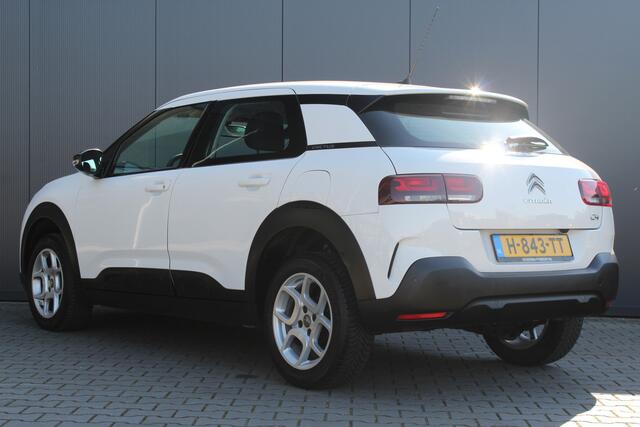 Citroen C4 CACTUS 1.2 PureTech Feel | incl. 12 maanden garantie | Stoelverwarming | Achteruitrijcamera | Cruise control | Parkeersensoren | Navigatie | Lichtmetalen velgen | 1e eigenaar | Dealer onderhouden |