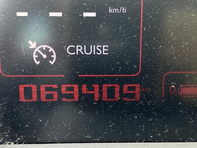 Citroen C4 CACTUS 1.2 PureTech Automaat Business met o.a. navi, parelmoer kleur, dakrails, cruise, etc.