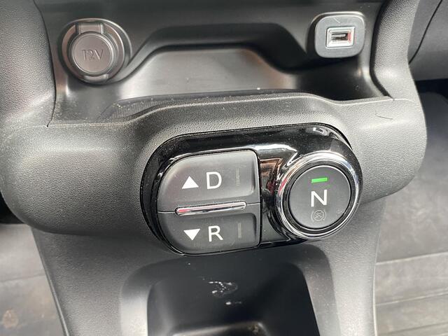 Citroen C4 CACTUS 1.2 PureTech Automaat Business met o.a. navi, parelmoer kleur, dakrails, cruise, etc.