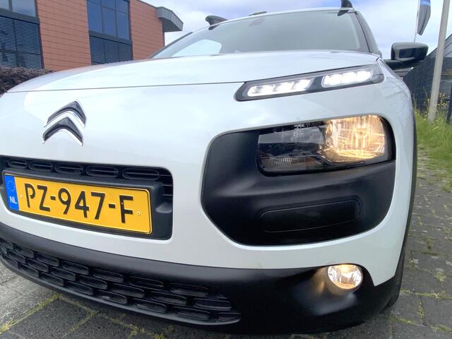 Citroen C4 CACTUS 1.2 PureTech Automaat Business met o.a. navi, parelmoer kleur, dakrails, cruise, etc.