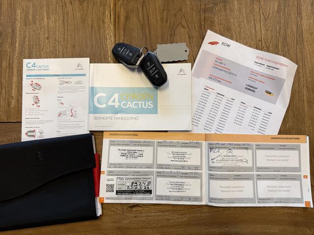 Citroen C4 CACTUS 1.2 PureTech Shine Navi LM Camera PDC --Inruil Mogelijk--