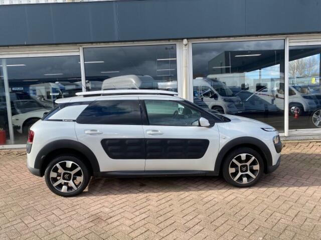 Citroen C4 CACTUS 110pk Rip Curl Clima Cruise Navi Pano
