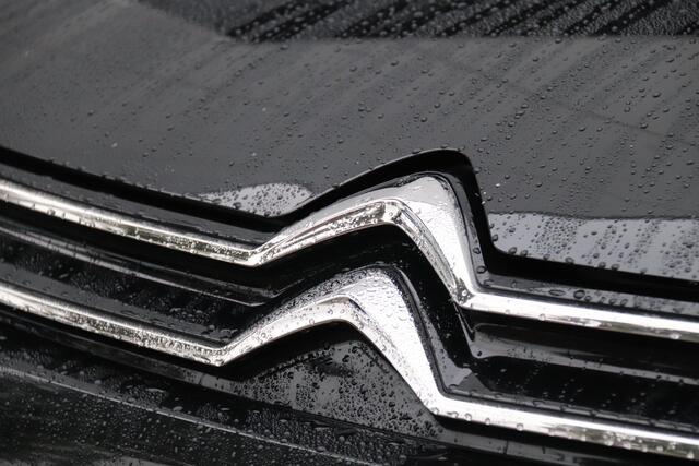 Citroen C4 CACTUS 1.2 PureTech Feel, Carplay, Navi, Parkeerhulp