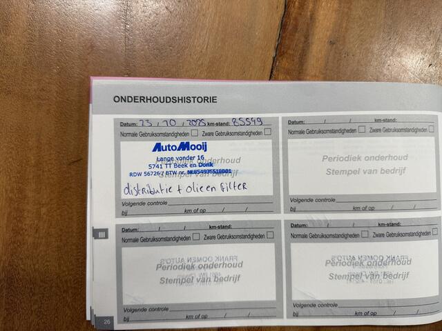 Citroen C4 CACTUS 1.2 PureTech Shine *Nieuwe Distributie* Facelift / Carplay / Camera / Cruise / Navigatie / PDC V&A / Org.NL! / 17'' LMV