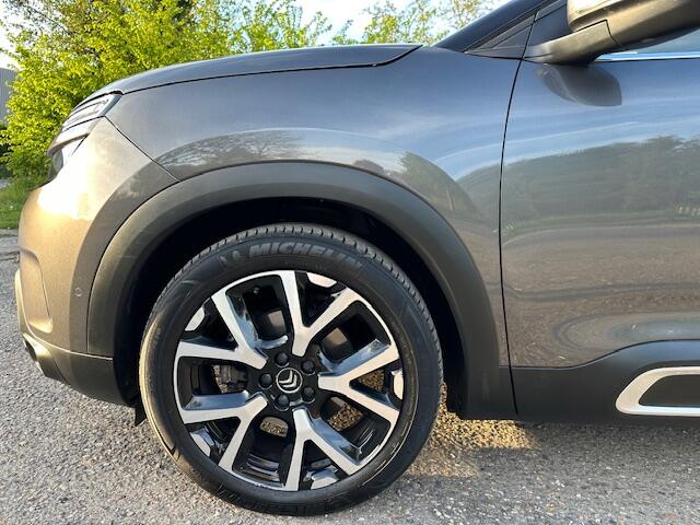 Citroen C5 Aircross 1.2 PureTech Shine 130PK Volle uitvoering Staat nu in Spanje