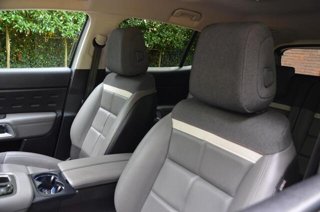 Citroen C5 Aircross 1.2 PureTech Shine Navi/Pdc/Ecc/Achteruitrijcamera/Stoelverwarming/Trekhaak met afneembare kogel/Volledig digitaal instrumentenpaneel