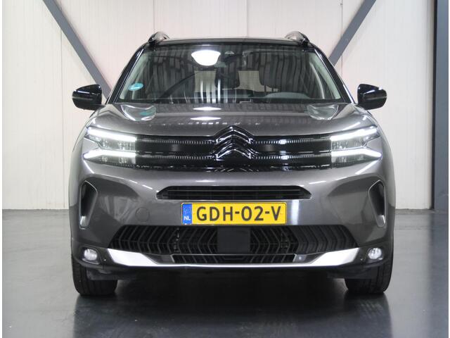 Citroen C5 Aircross 1.2 Hybrid 145PK ë-Series | AppleCarPlay/AndroidAuto | Camera | Cruise Control | 19''LMV | Stoelverwarming | Navigatie | Isofix | Privacy Glass | Two-Tone | Parkeersensoren |