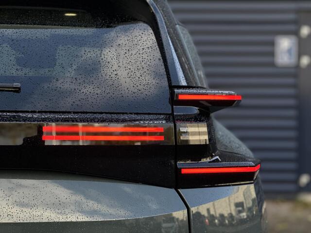 Citroen C5 Aircross 1.2 Hybrid 145 Max | Comfort Seats | Adaptive Cruise Control | Climate Control | Parkeercamera/-sensoren | Panoramadak | PHC onderstel | Appel Carplay/Android Auto | Full LED | Elektrische kofferbak | Stoelverwarming/-massage | Head-Up Display |