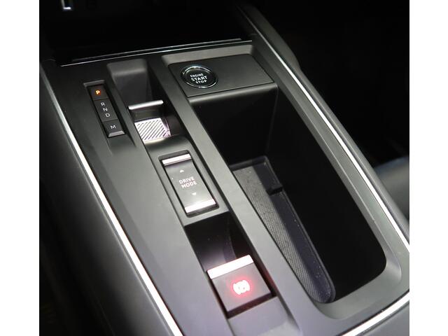 Citroen C5 Aircross 130 Pk. *** Automaat *** Feel Edition 100% Benzine * Nieuw Type * Keyless Entry & Start Button * 3 Stoelen 2e zitrij * Speciale Bekleding * L.M. Velgen * Climate & Cruise Control * Navigatie en Spotify via Apple Car Play of Android Auto * Vingerh